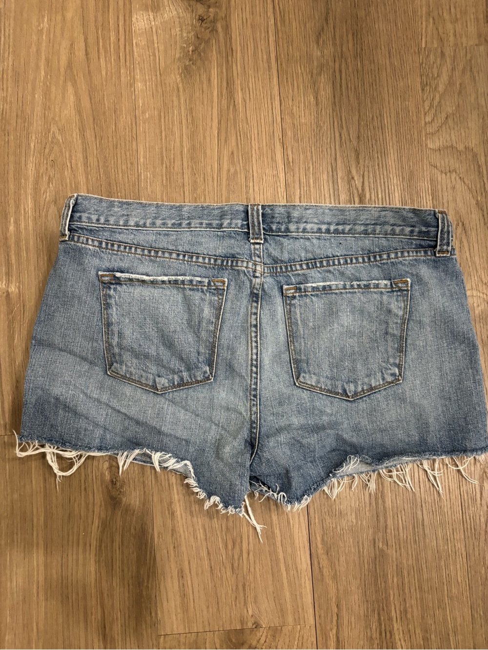 J Brand Denim Distressed Women's Cutoff Shorts - Light Blue Size 31 - Picture 2 of 5